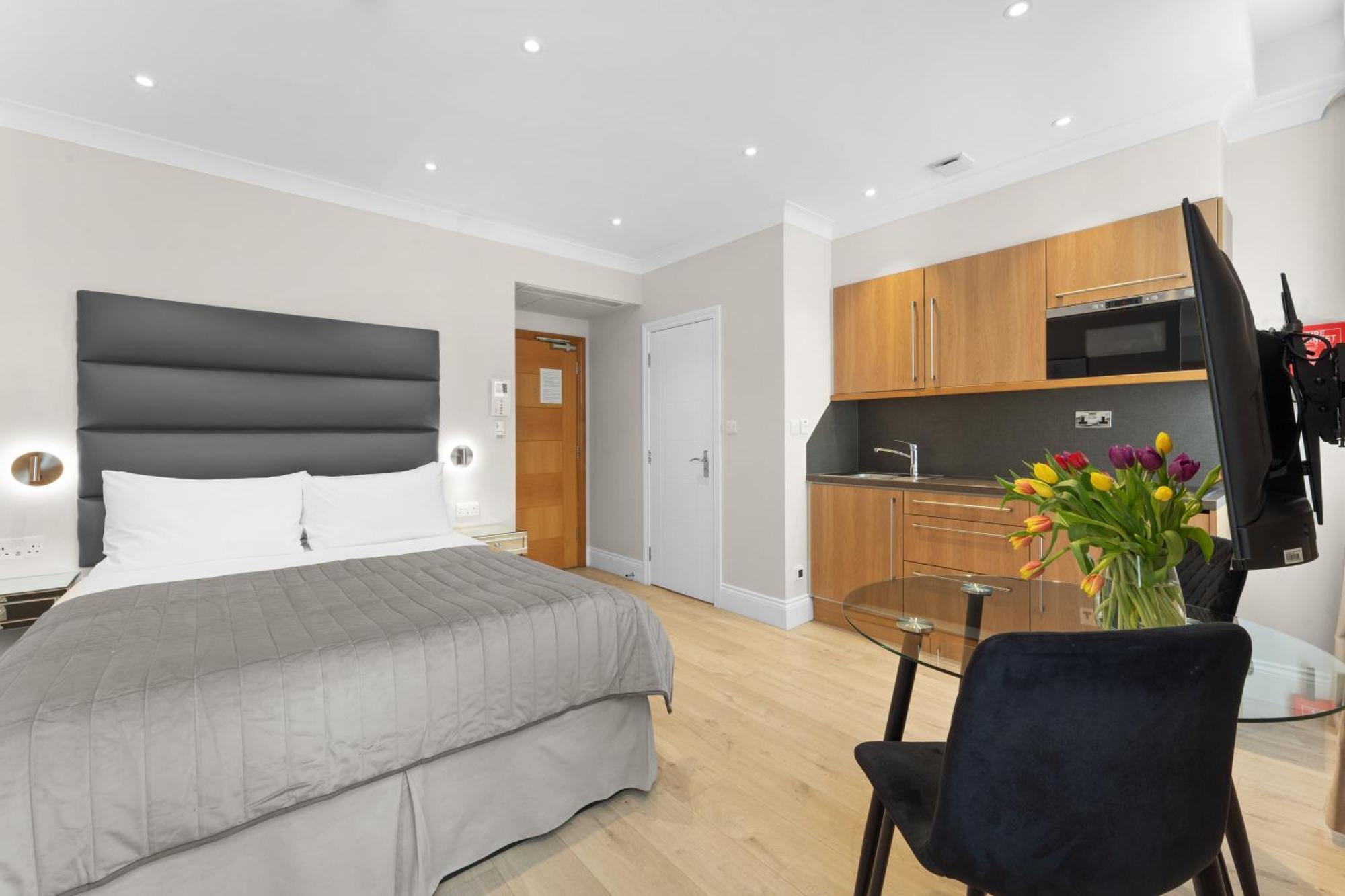 Cleveland Residences Russell Square London Exterior photo