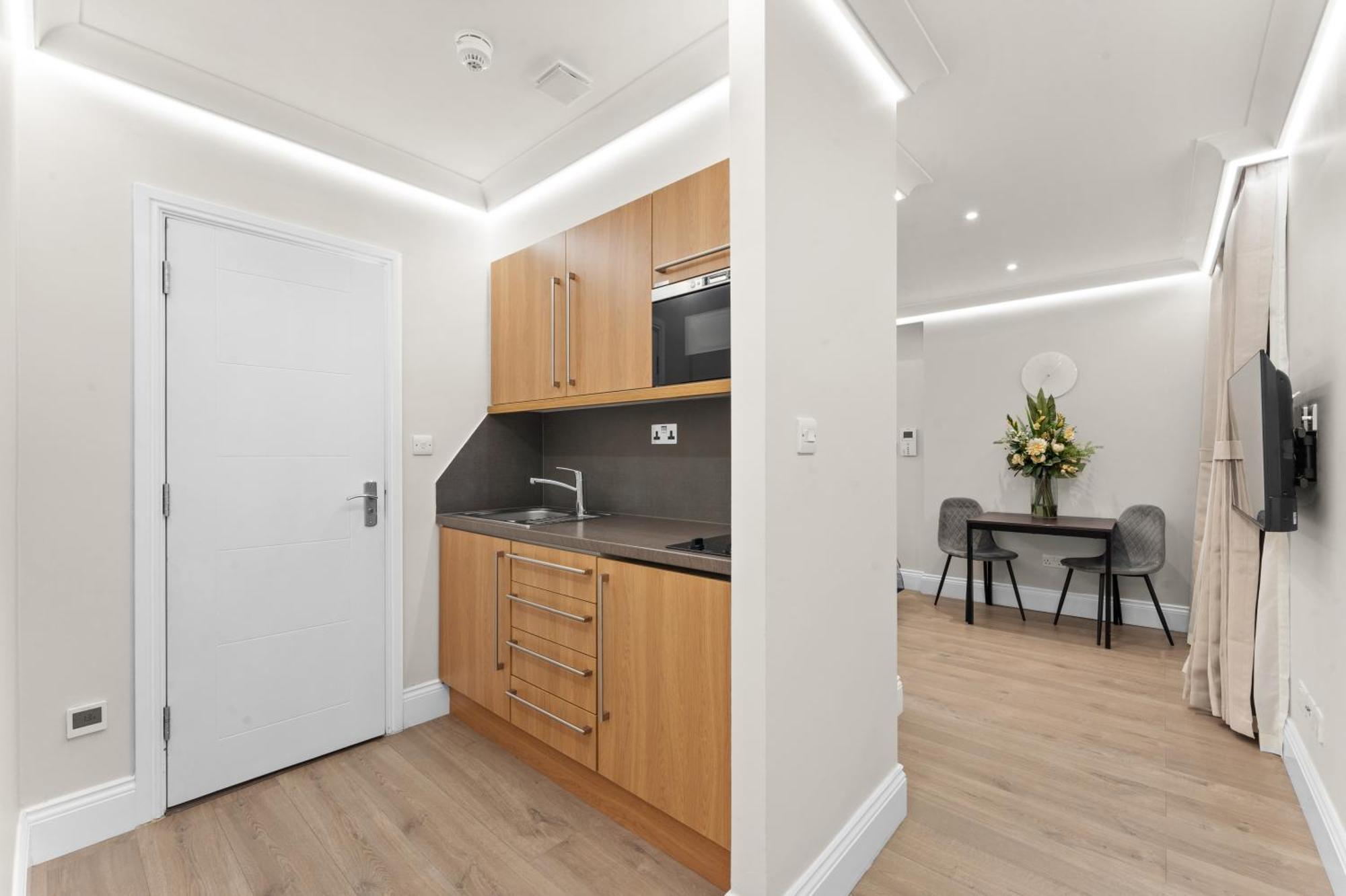 Cleveland Residences Russell Square London Exterior photo