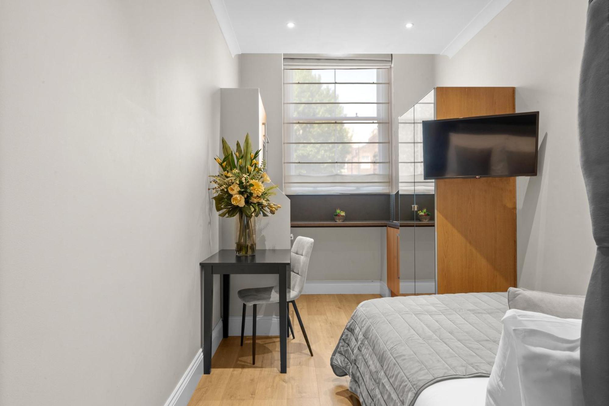 Cleveland Residences Russell Square London Exterior photo